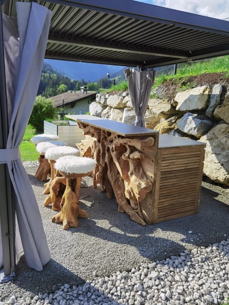 Outdoor Kitchen
