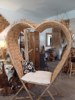 Rattan Heart Sit Rattan Heart Sit