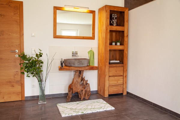 Bathcabinet Wood